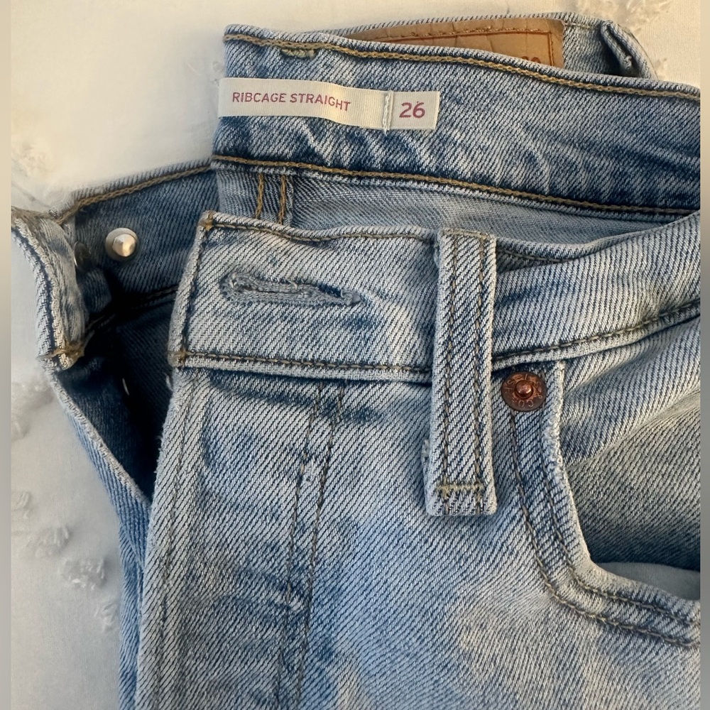 Levi's Straight Jeans